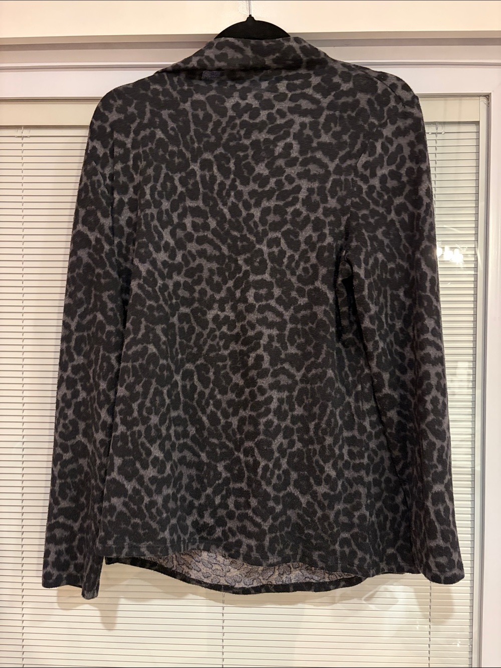 Beach Lunch Lounge Black and Grey Leopard Print Sweater Size XL